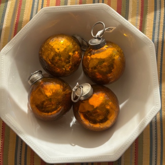 Set of 4 Vintage Christmas Kugels (Gold) - Picture 2 of 3